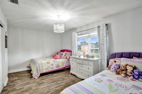 326 NW 101st Terrace Coral Springs FL 33071