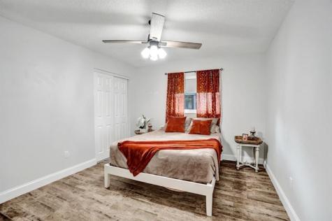 326 NW 101st Terrace Coral Springs FL 33071