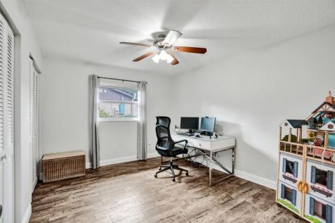 326 NW 101st Terrace Coral Springs FL 33071