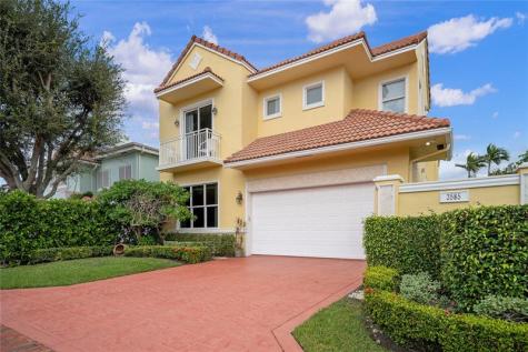 3585 Admirals Way Delray Beach FL 33483