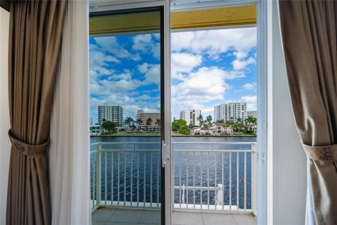3585 Admirals Way Delray Beach FL 33483