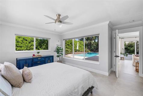 2233 NE 30th Court Lighthouse Point FL 33064