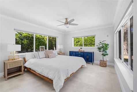 2233 NE 30th Court Lighthouse Point FL 33064