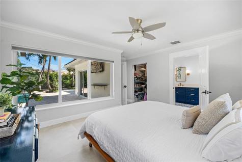 2233 NE 30th Court Lighthouse Point FL 33064