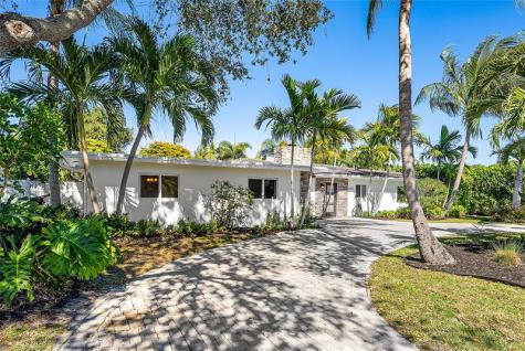 2233 NE 30th Court Lighthouse Point FL 33064
