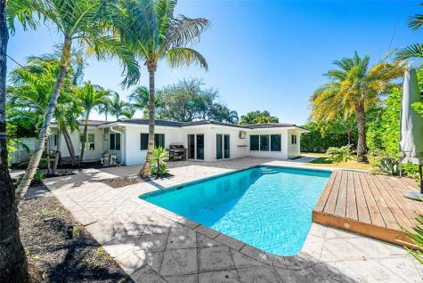 2233 NE 30th Court Lighthouse Point FL 33064