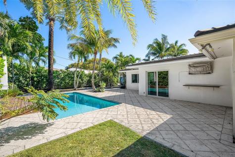 2233 NE 30th Court Lighthouse Point FL 33064