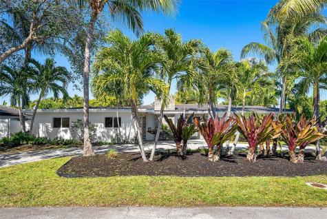 2233 NE 30th Court Lighthouse Point FL 33064