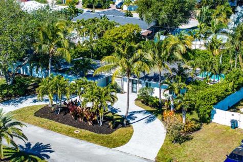 2233 NE 30th Court Lighthouse Point FL 33064