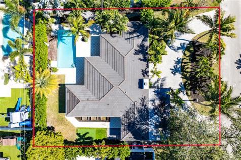 2233 NE 30th Court Lighthouse Point FL 33064