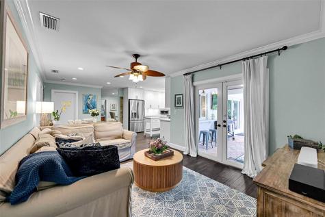 4221 NE 26th Avenue Lighthouse Point FL 33064