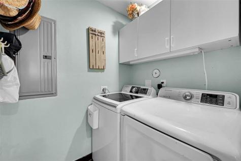 4221 NE 26th Avenue Lighthouse Point FL 33064