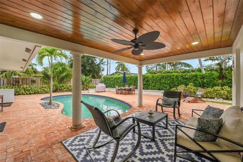 4221 NE 26th Avenue Lighthouse Point FL 33064