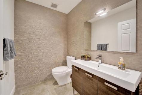2825 SW 132nd Way Davie FL 33330