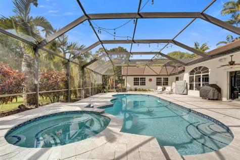 2825 SW 132nd Way Davie FL 33330