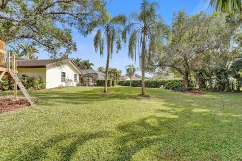 2825 SW 132nd Way Davie FL 33330