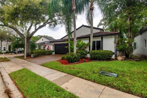 1508 SW 149th Avenue Pembroke Pines FL 33027