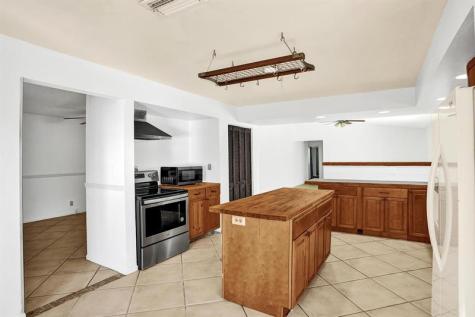1955 NW 108th Lane Coral Springs FL 33071
