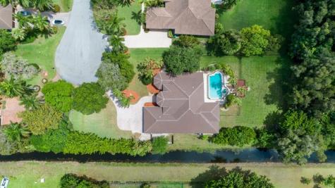 11430 NW 18th Street Plantation FL 33323