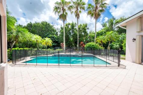 11430 NW 18th Street Plantation FL 33323