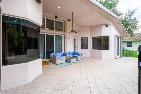 11430 NW 18th Street Plantation FL 33323