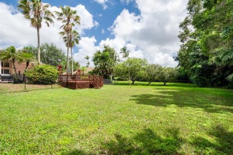 11430 NW 18th Street Plantation FL 33323
