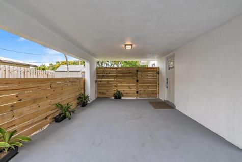 2921 NE 53rd Street Lighthouse Point FL 33064