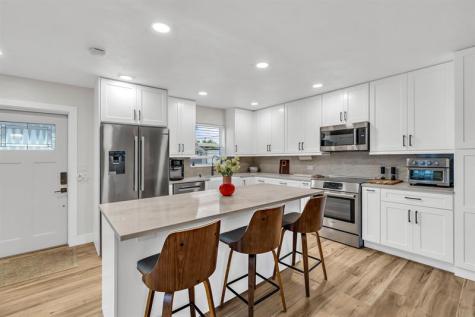 2921 NE 53rd Street Lighthouse Point FL 33064