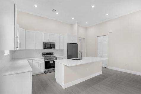 Pembroke Pines FL 33024