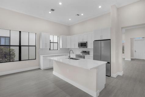 Pembroke Pines FL 33024