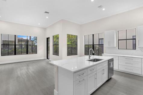 Pembroke Pines FL 33024