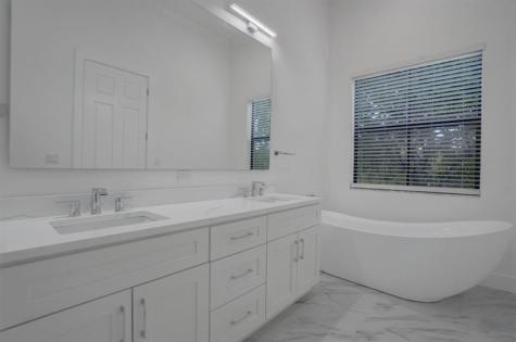 Pembroke Pines FL 33024
