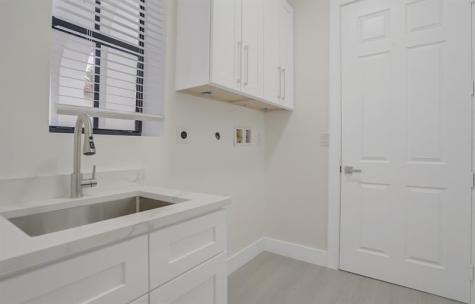 Pembroke Pines FL 33024