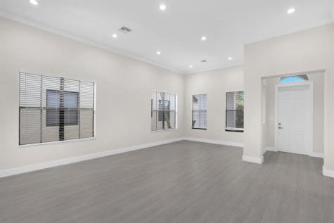 Pembroke Pines FL 33024