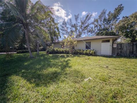 1403 SW 27th Court Fort Lauderdale FL 33315
