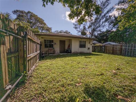 1403 SW 27th Court Fort Lauderdale FL 33315