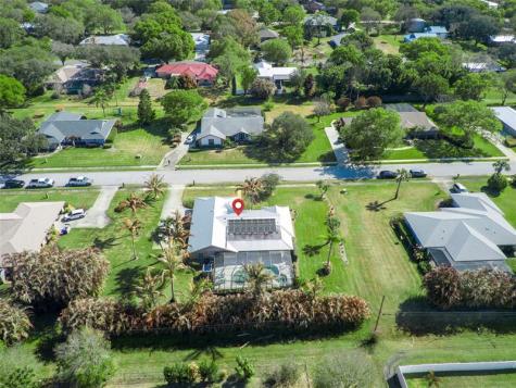 915 32ND Avenue Vero Beach FL 32960