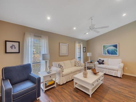 915 32ND Avenue Vero Beach FL 32960