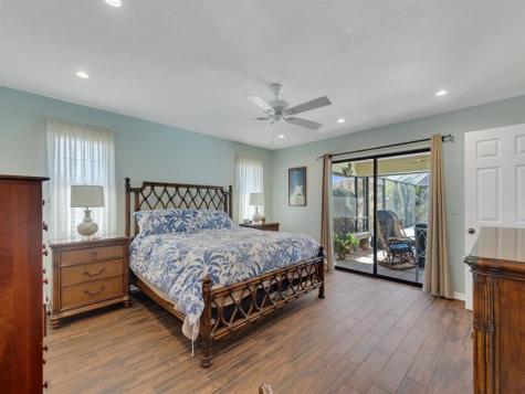 915 32ND Avenue Vero Beach FL 32960