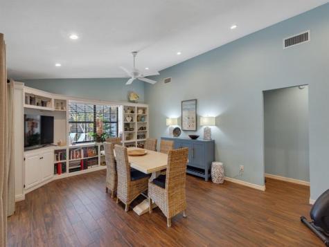 915 32ND Avenue Vero Beach FL 32960