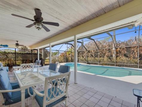 915 32ND Avenue Vero Beach FL 32960