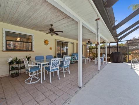 915 32ND Avenue Vero Beach FL 32960