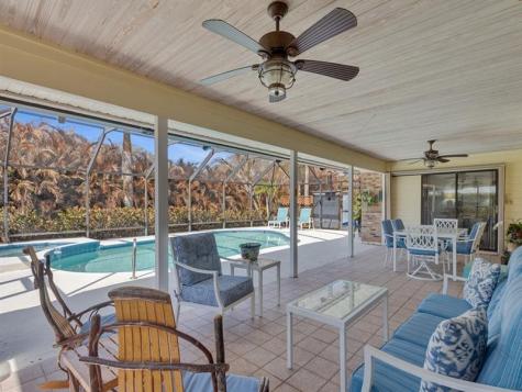 915 32ND Avenue Vero Beach FL 32960