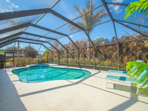 915 32ND Avenue Vero Beach FL 32960