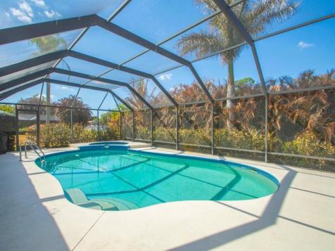 915 32ND Avenue Vero Beach FL 32960