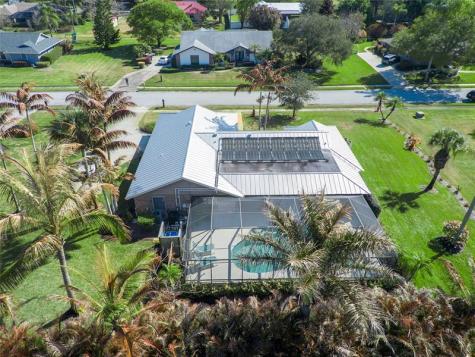 915 32ND Avenue Vero Beach FL 32960