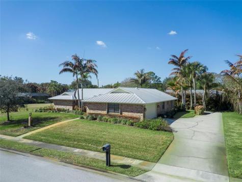 915 32ND Avenue Vero Beach FL 32960