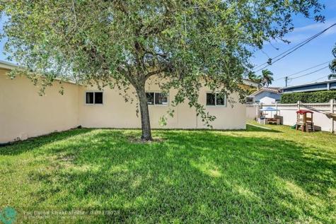 1311 NE 42nd Street Oakland Park FL 33334