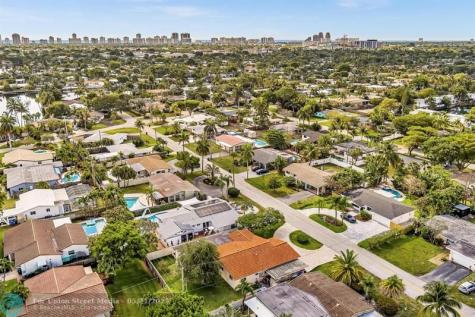 1311 NE 42nd Street Oakland Park FL 33334