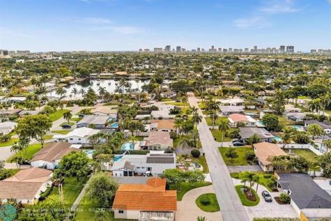1311 NE 42nd Street Oakland Park FL 33334